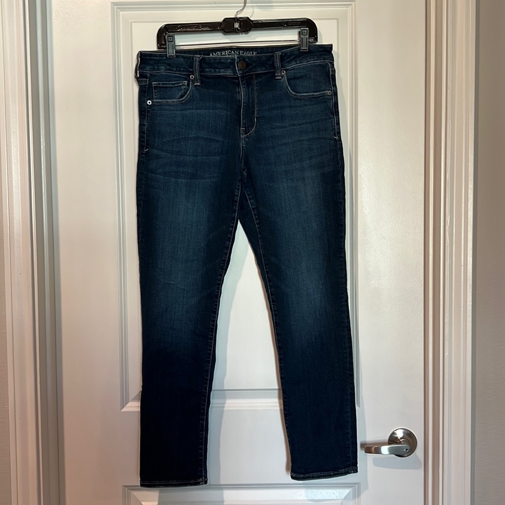 American Eagle dark wash Skinny jeans size 14